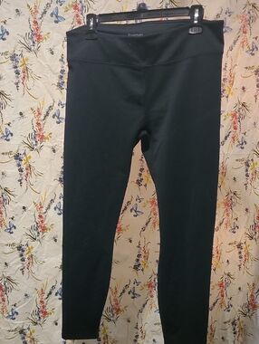 Fabletics Powerhold High-Waist Leggings - Black